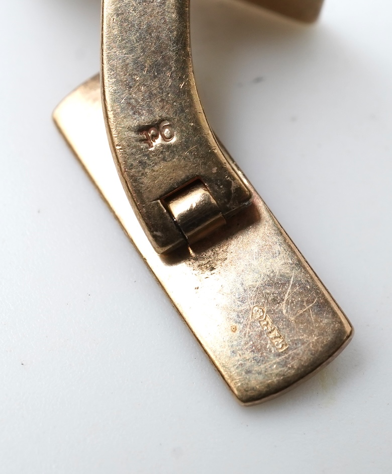 Two pairs of gold cufflinks